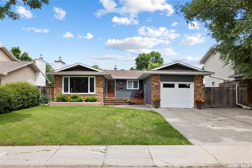 Property Photo:  34 Plainsview Drive  SK S4S 6K3 