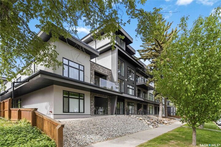 1010 Main Street 104 — photo 1