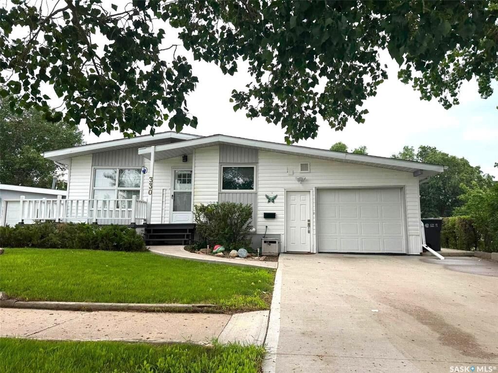 Property Photo: 330 Coteau Street SK S0G 3L0