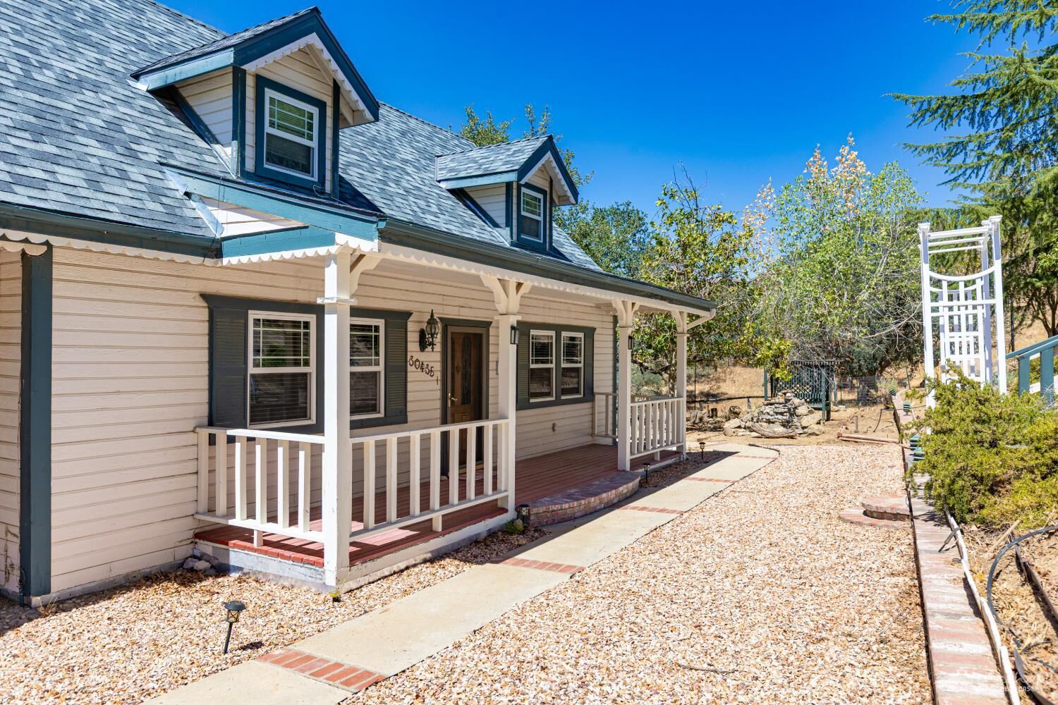 Property Photo:  30435 Horsethief Drive  CA 93561 
