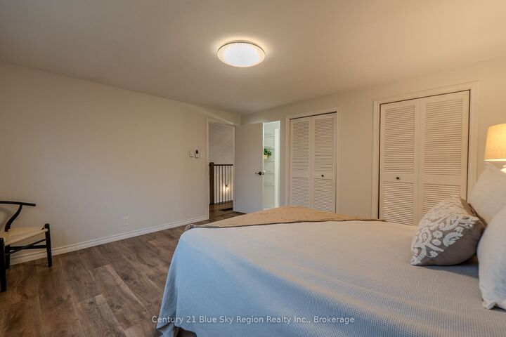 Property Photo: 444 Lansdowne Street E ON P0H 1H0