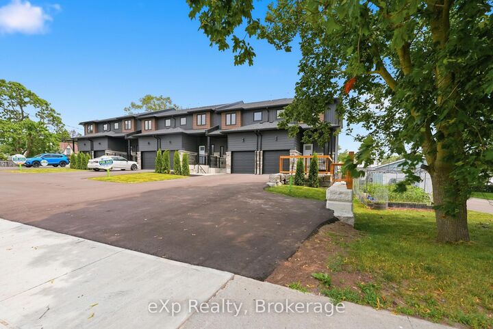 Property Photo:  79 Maclellan Avenue  ON K8V 5H5 