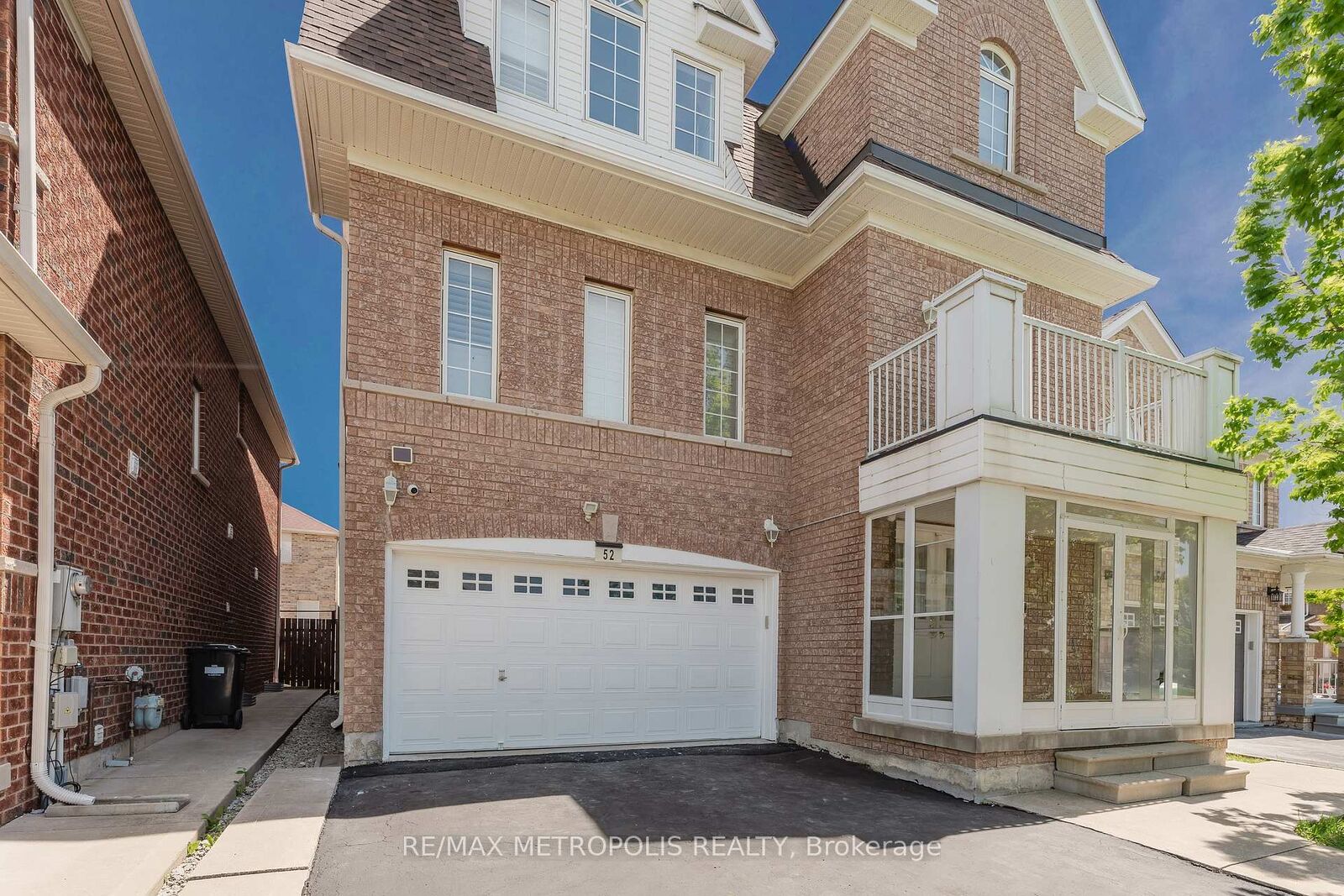 Property Photo:  52 Gore Valley Trail  ON L6P 2G9 