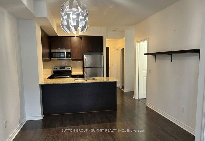 Property Photo: 385 Prince Of Wales Avenue 2809 ON L5B 0C6