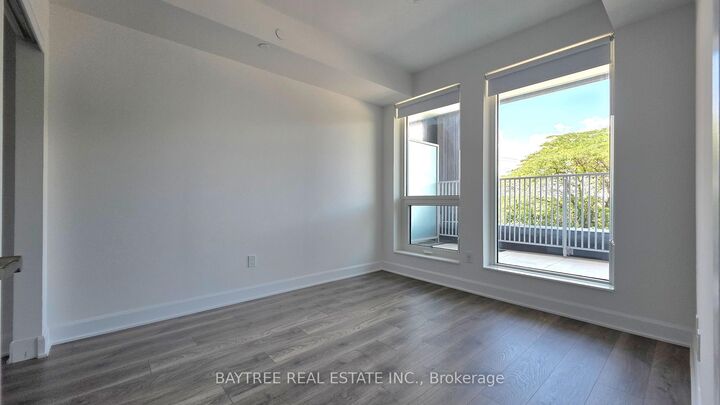 Property Photo:  3240 William Coltson Avenue 325  ON L6H 8C8 