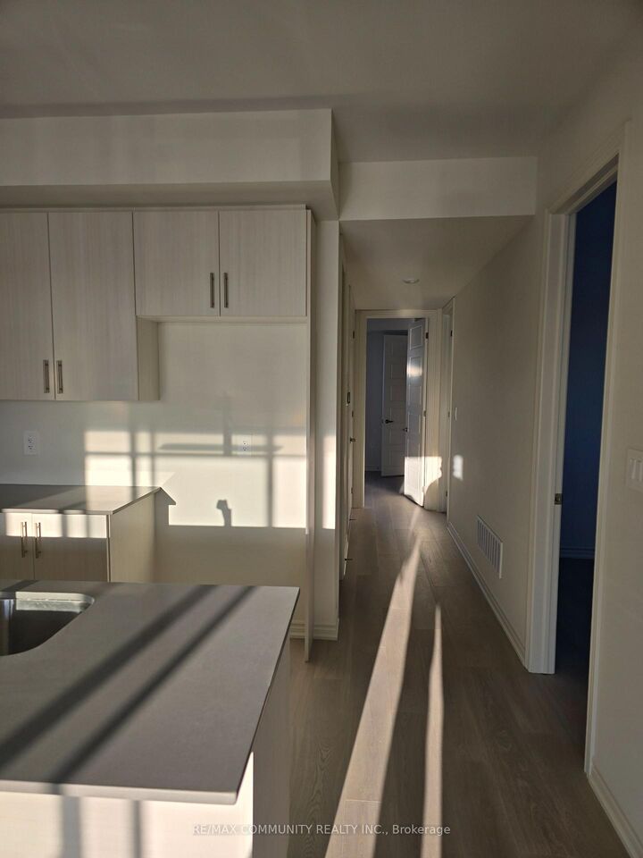 Property Photo:  79 Rackham Lane  ON L1E 0M3 