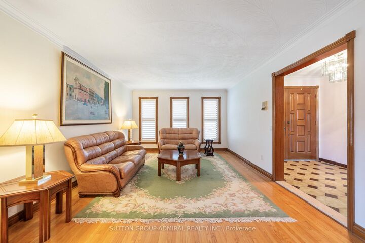 Property Photo: 48 Weldrick Road W ON L4C 3T8