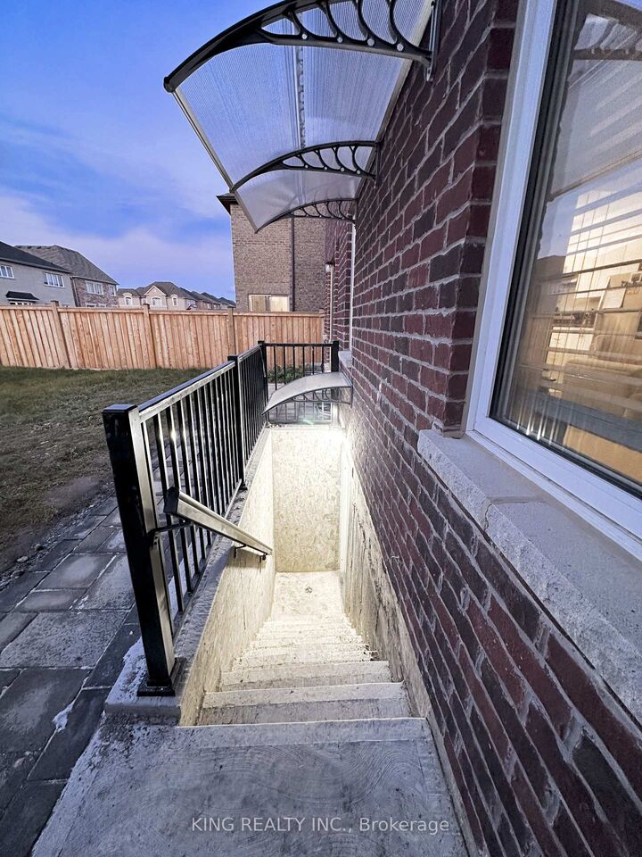 Property Photo:  1012 Barton Way Basement  ON L9S 4R7 
