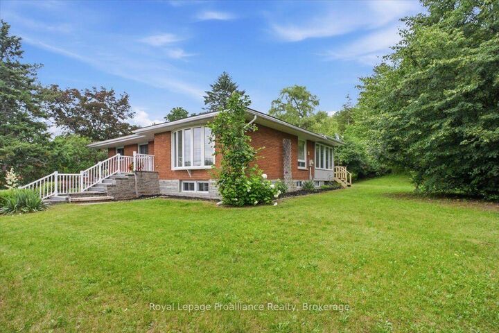 Property Photo:  68 Riverside Parkway  ON K0K 2C0 