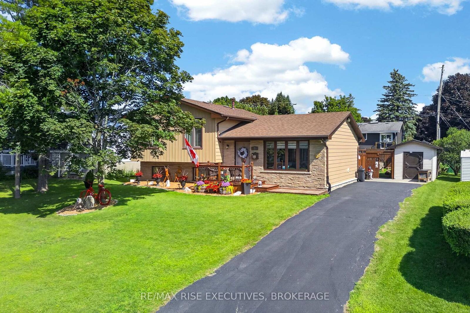 Property Photo: 7 Cornell Avenue ON K7N 1S8
