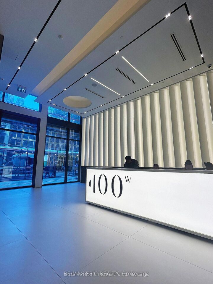 Property Photo: 400 King Street W 729 ON M5V 1K2