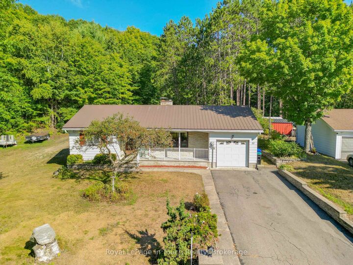 22 Glendale Road — photo 1