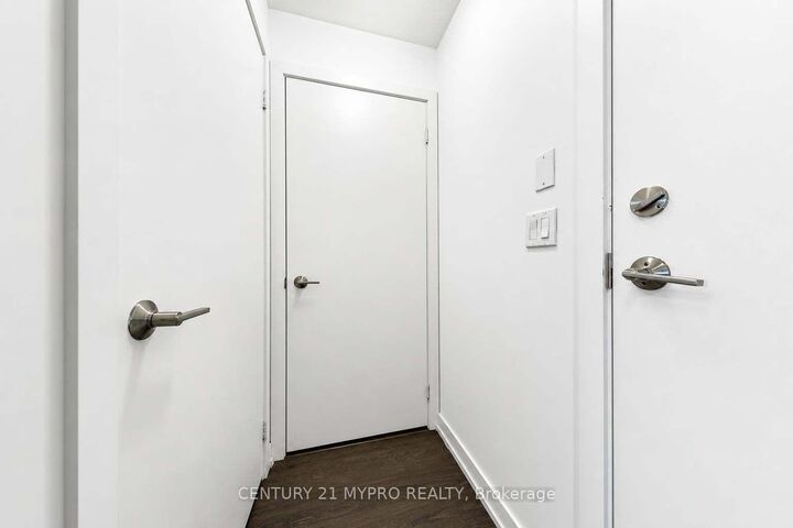 555 William Graham Drive 320 — photo 1