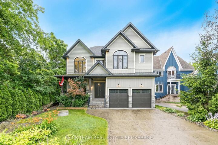 1648 Roslyn Avenue — photo 1