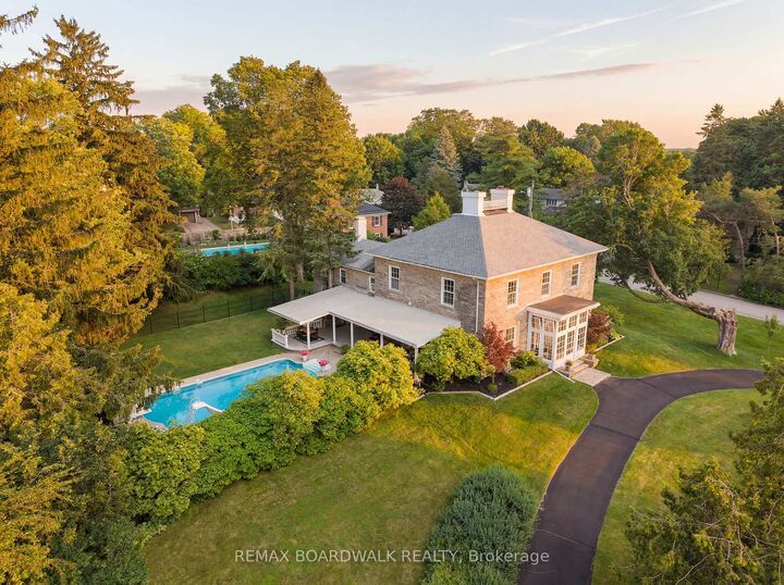 Property Photo: 55 Cochrane Drive ON K6V 2Y9
