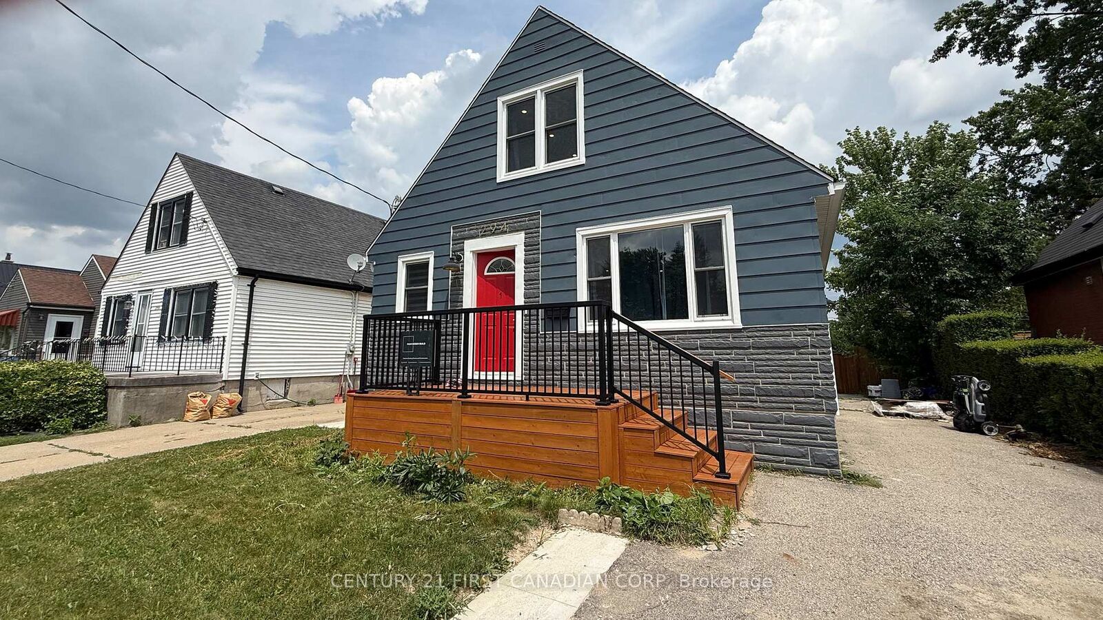Property Photo: 294 Vancouver Street 1 ON N5W 4S2