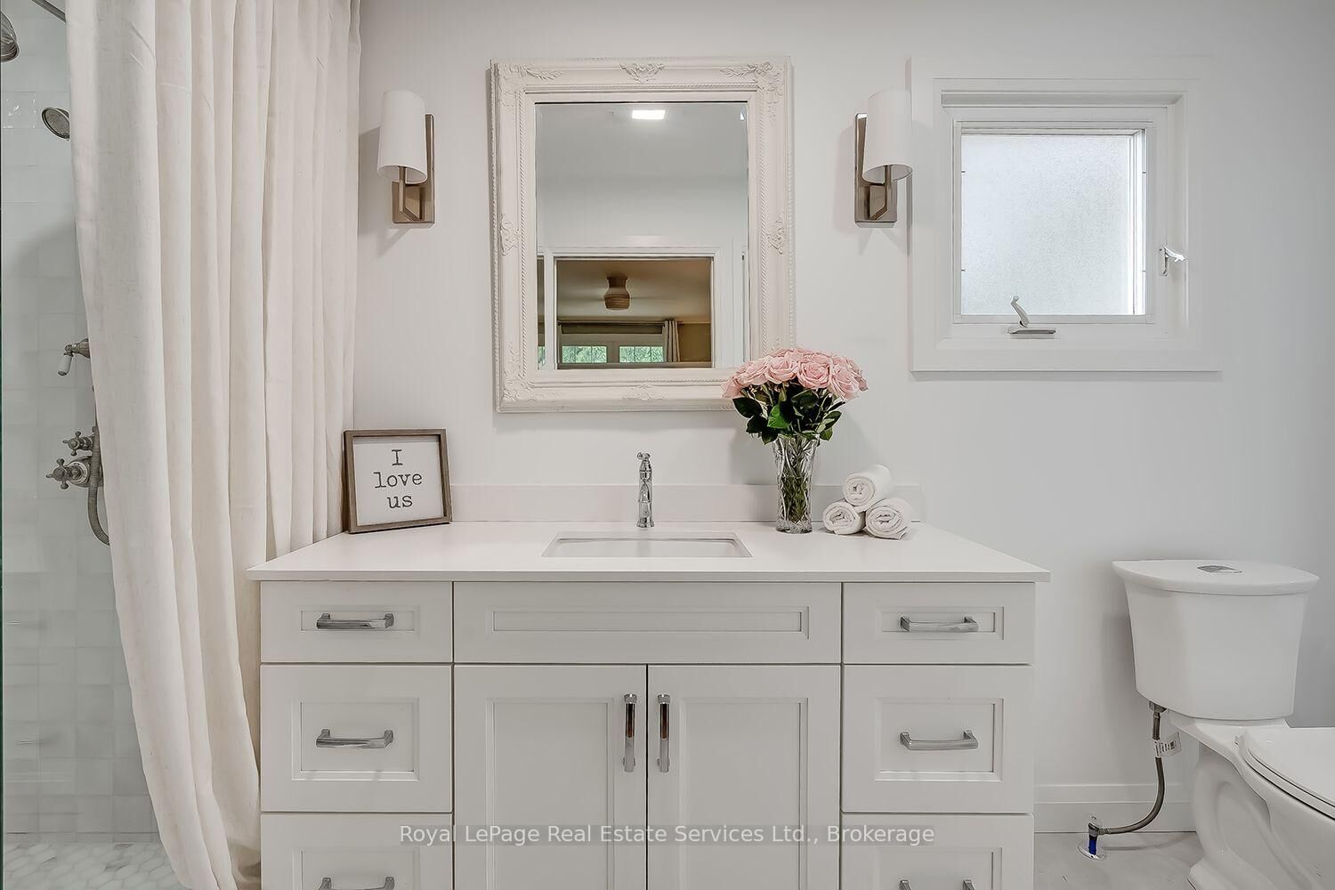 Property Photo: 1484 Princeton Crescent ON L6H 4H3