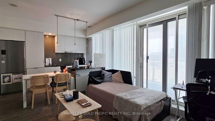 Property Photo:  1 Bloor Street E 902  ON M4W 0A8 