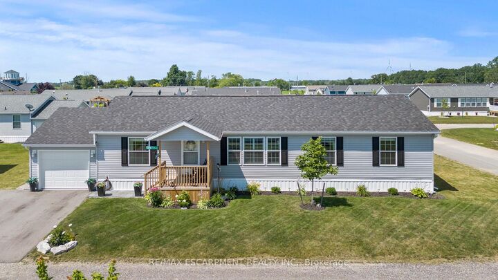 13 Hickory Hollow — photo 1