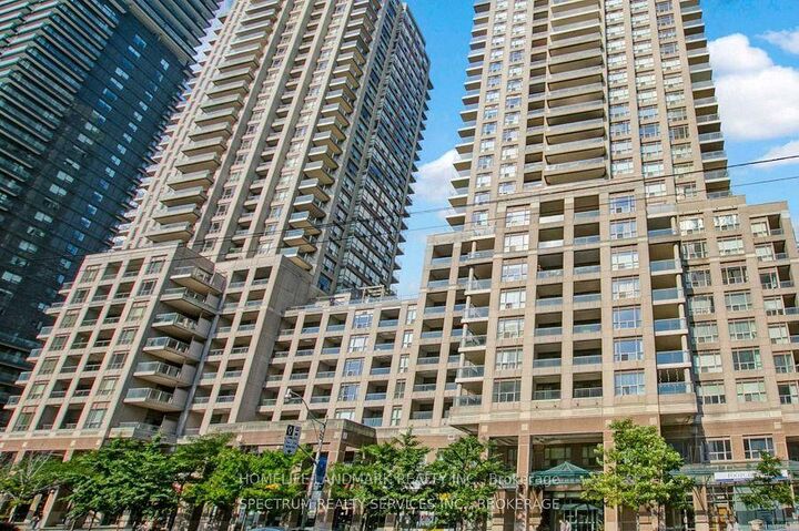 Property Photo:  909 Bay Street 701  ON M5S 3G2 