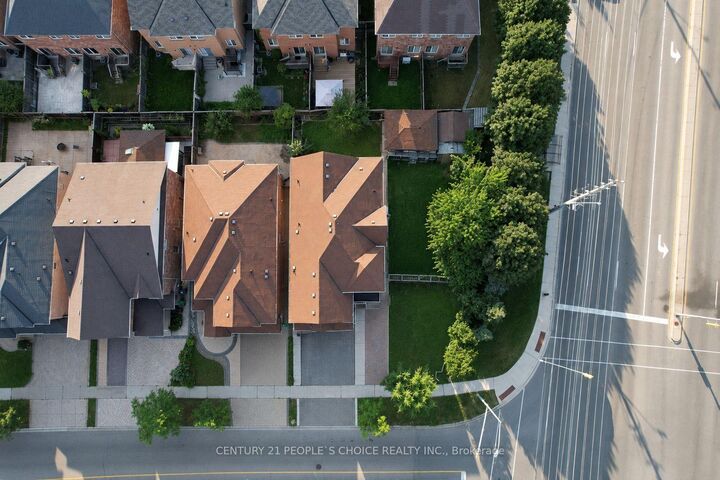 Property Photo:  751 White Clover Way  ON L5V 0C2 
