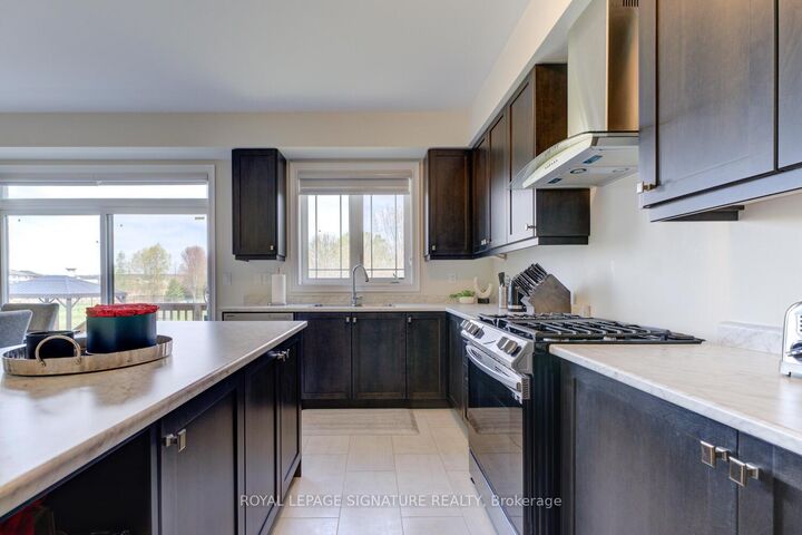 Property Photo:  372 Blackburn Drive  ON N3T 5L5 
