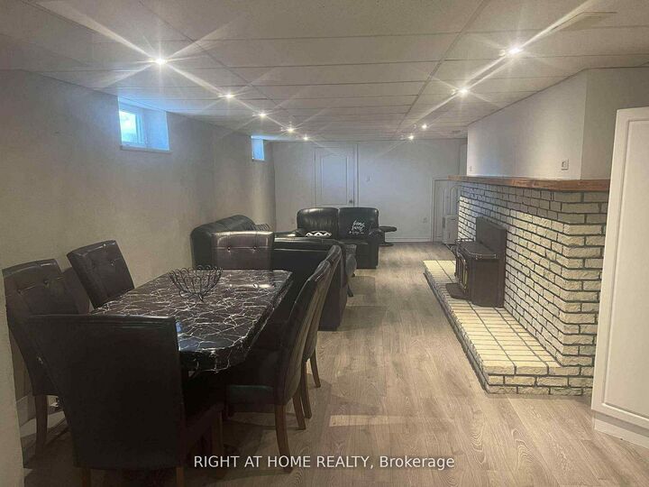 Property Photo: 5409 Derry Road ON L5W 1N5