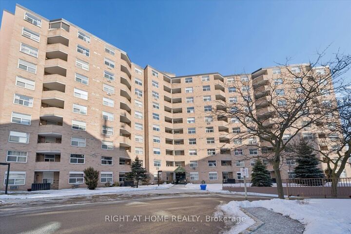 Property Photo:  260 Davis Drive 707  ON L3Y 7C3 