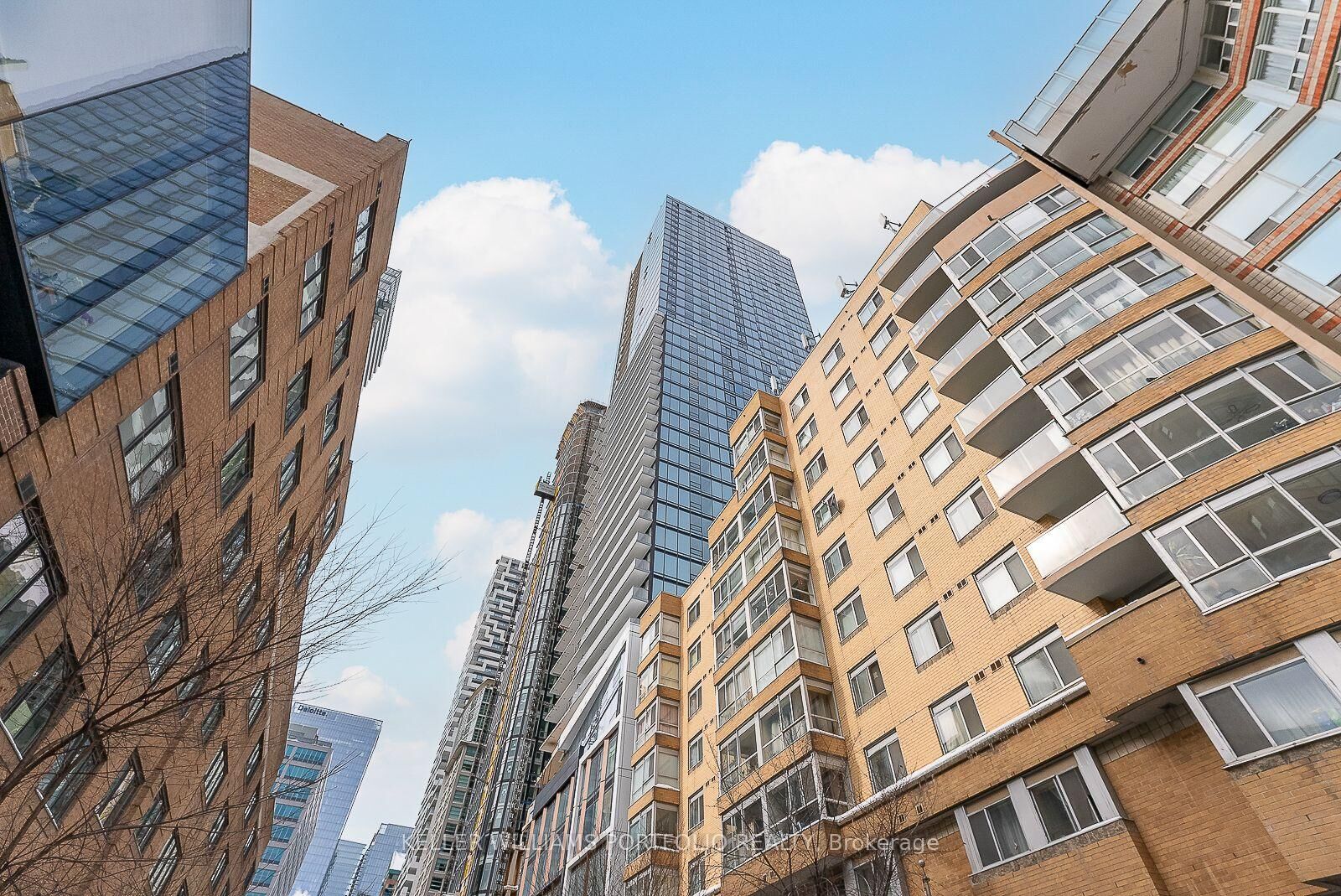 Property Photo:  89 Church Street 3905  ON M5C 0B7 