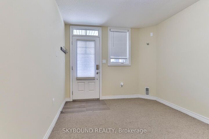Property Photo:  2 Egleston Lane  ON L9G 0G7 