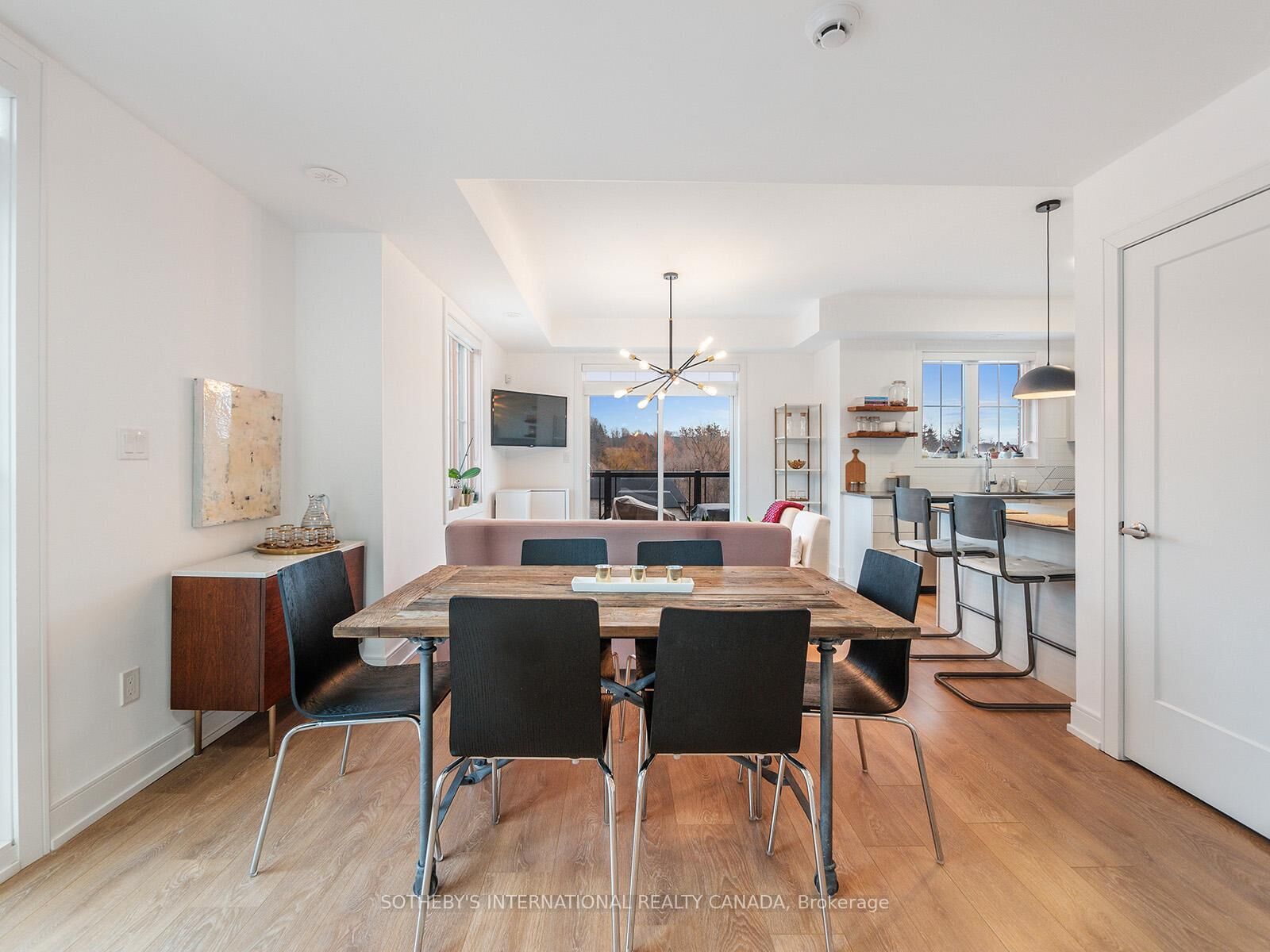 Property Photo: 199 Pine Grove Road 304 ON L4L 2H7