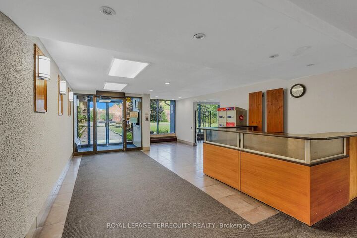 180 Markham Road 816 — photo 1