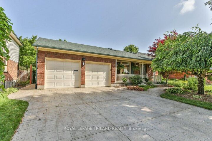1221 Glenora Drive — photo 1