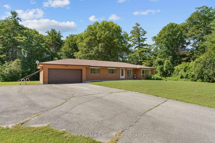 6035 Ganaraska Road — photo 1