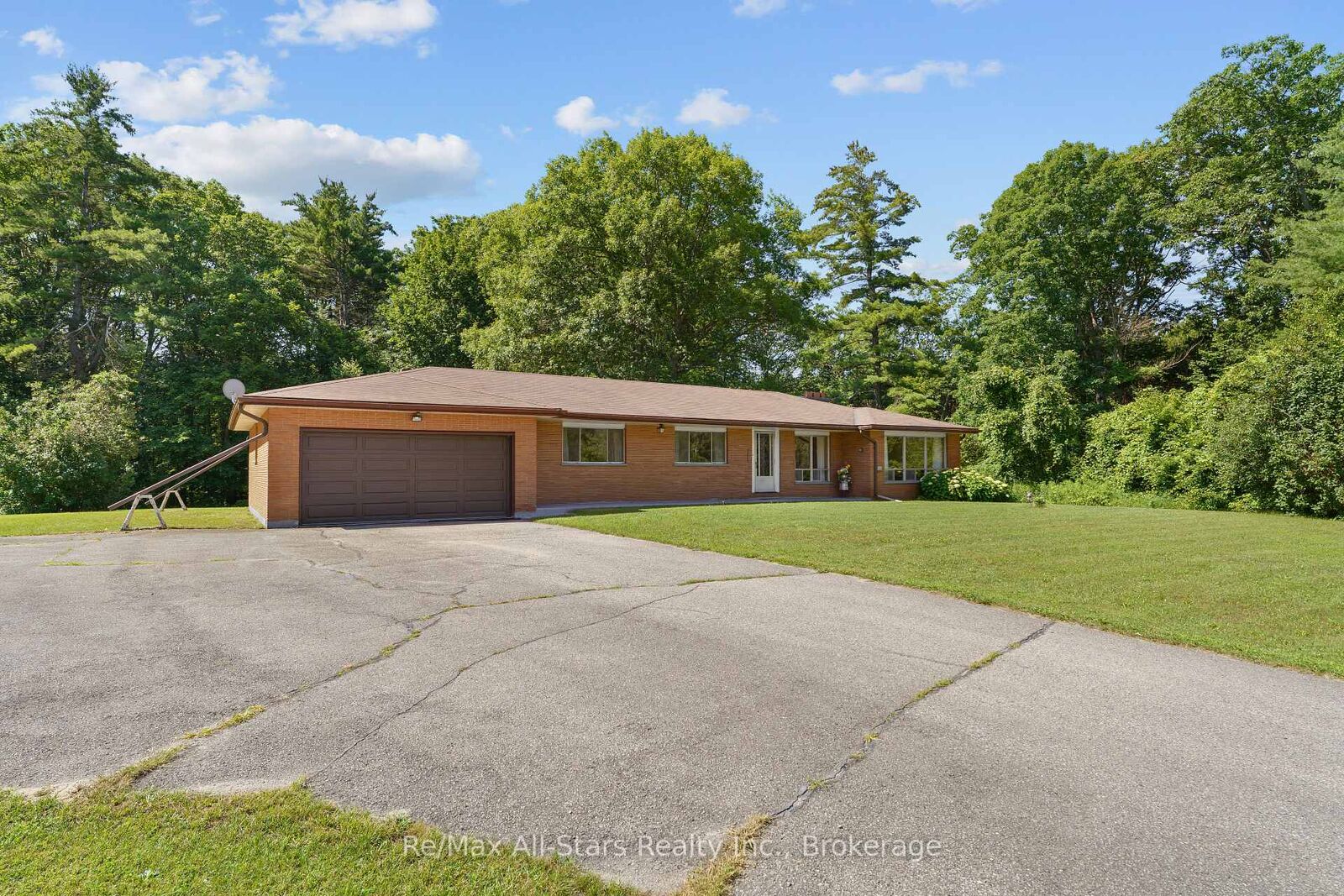 Property Photo: 6035 Ganaraska Road ON L0A 1B0