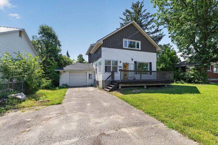 Property Photo: 370 Carmody Street ON K8A 4G2
