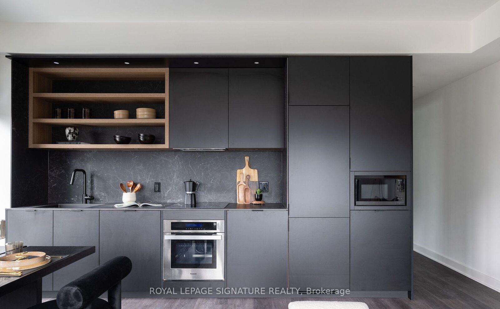 Property Photo: 55 Charles Street E 2806 ON M4Y 0J1