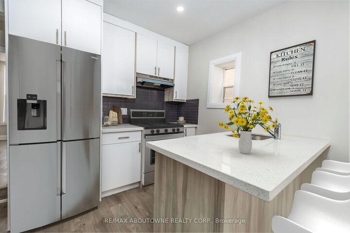 Property Photo: 131 West Avenue N ON L8L 5C4