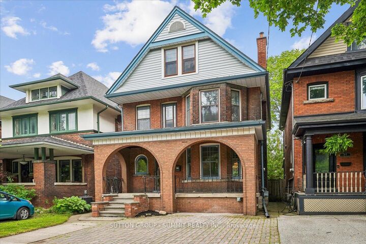33 Saint Clair Avenue — photo 1