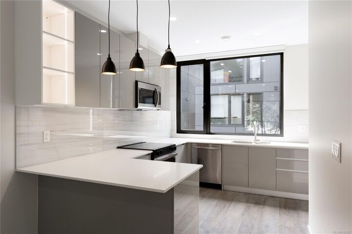 Property Photo: 916 Orono Ave #120 BC V9B 2T9