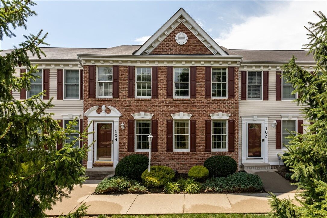 Property Photo: 104 Castle View Dr PA 15136