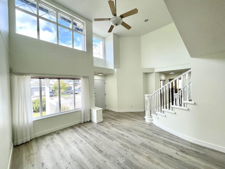 5260 Rowling Place — photo 1