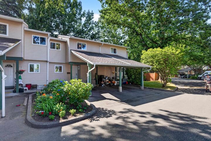 Property Photo: 20587 51A Avenue 3 BC V3A 7A4