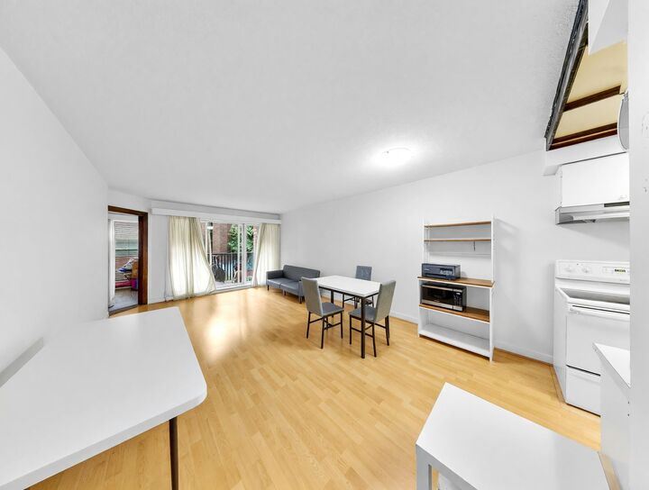 Property Photo: 9857 Manchester Drive 206 BC V3N 4P5