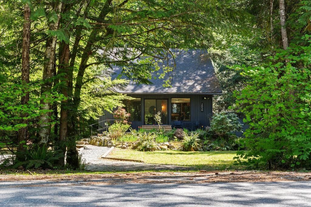 Property Photo: 2050 Midnight Way BC V0N 1H0