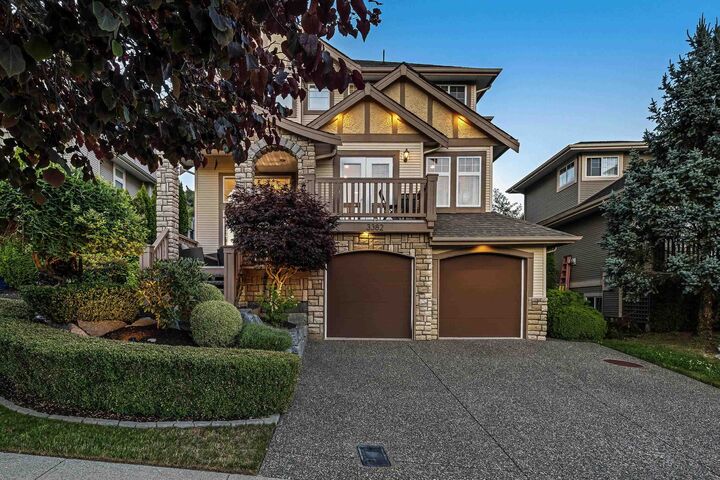 Property Photo: 3382 Applewood Drive BC V3G 3E1