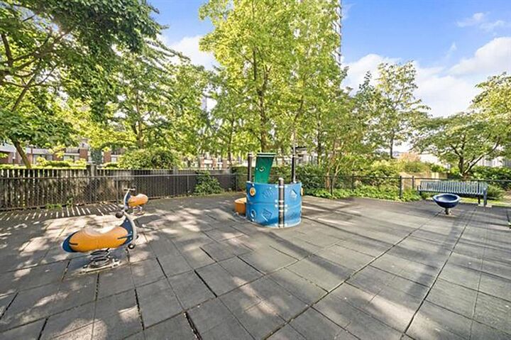 Property Photo: 928 Homer Street 2403 BC V6B 1T7