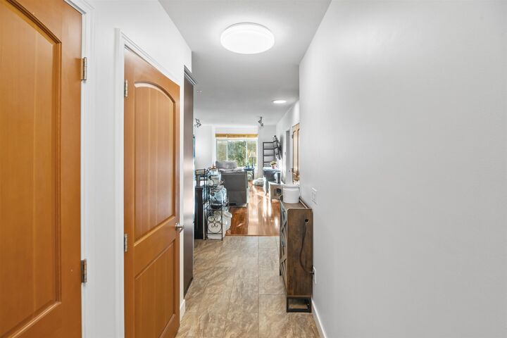 Property Photo: 11887 Burnett Street 301 BC V2X 6P6