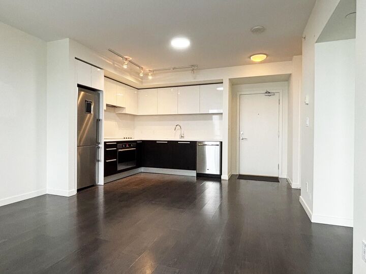 Property Photo:  6333 Silver Avenue 2803  BC V5H 0C3 