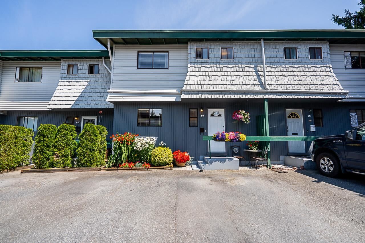 Property Photo: 10806 152 Street 69 BC V3R 4H2